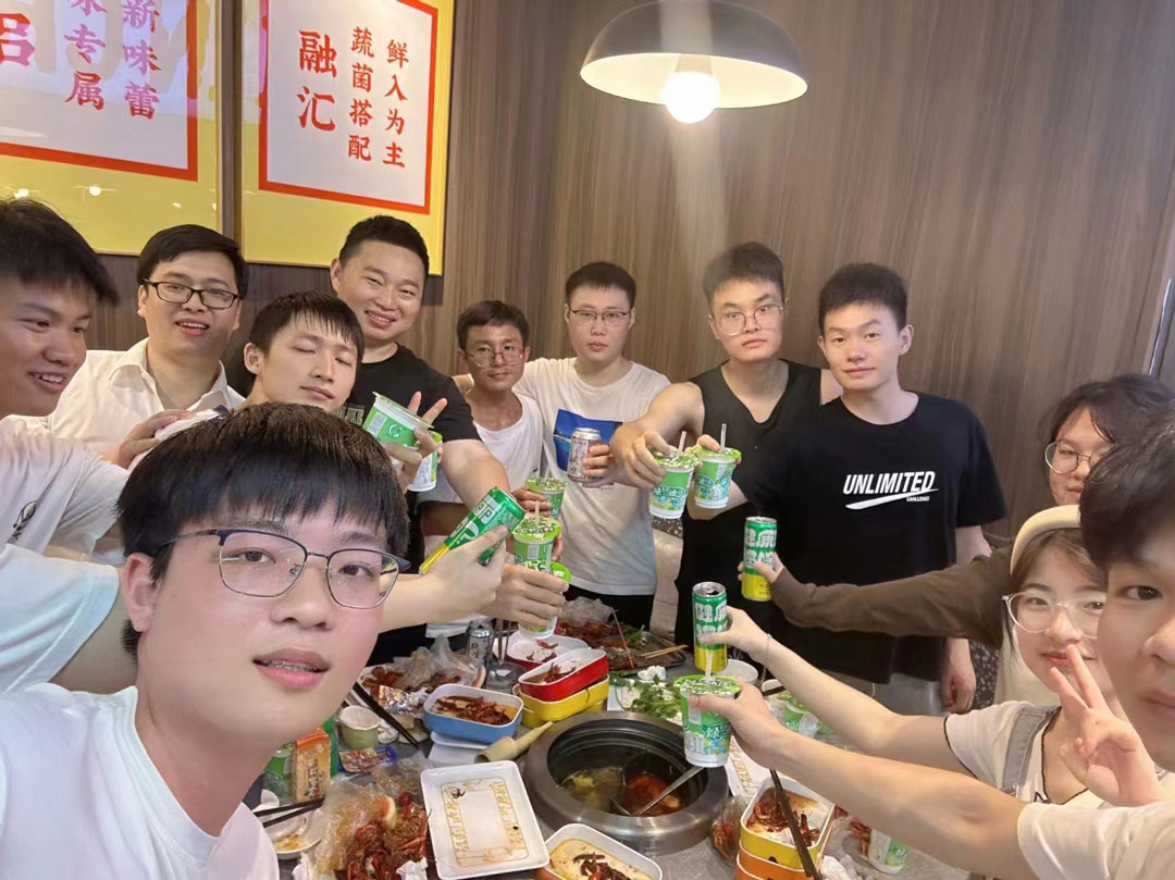 揚(yáng)帆起航，共創(chuàng)佳績(jī)